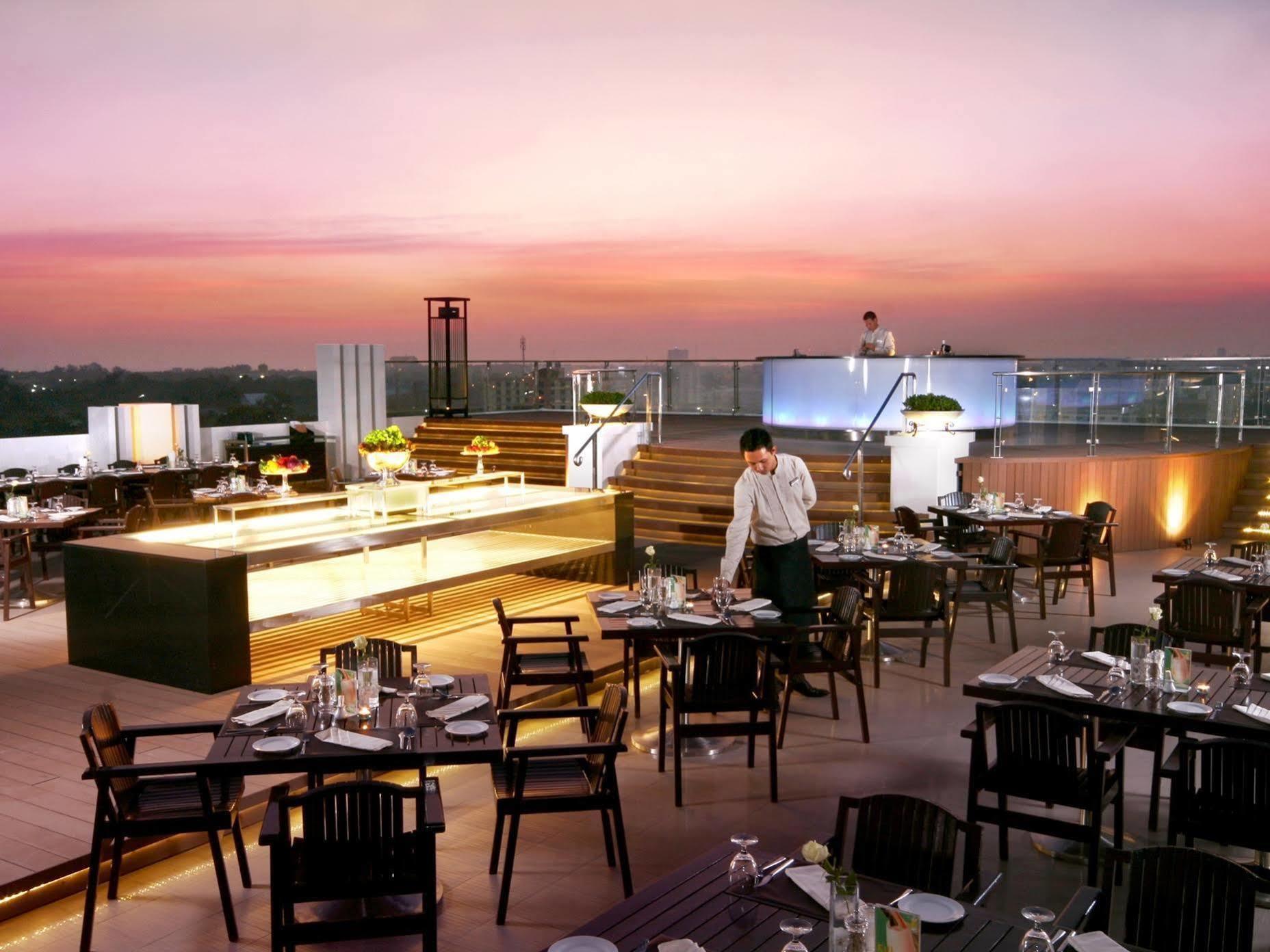 Kameo Grand Hotel & Serviced Apartment, Rayong Ngoại thất bức ảnh