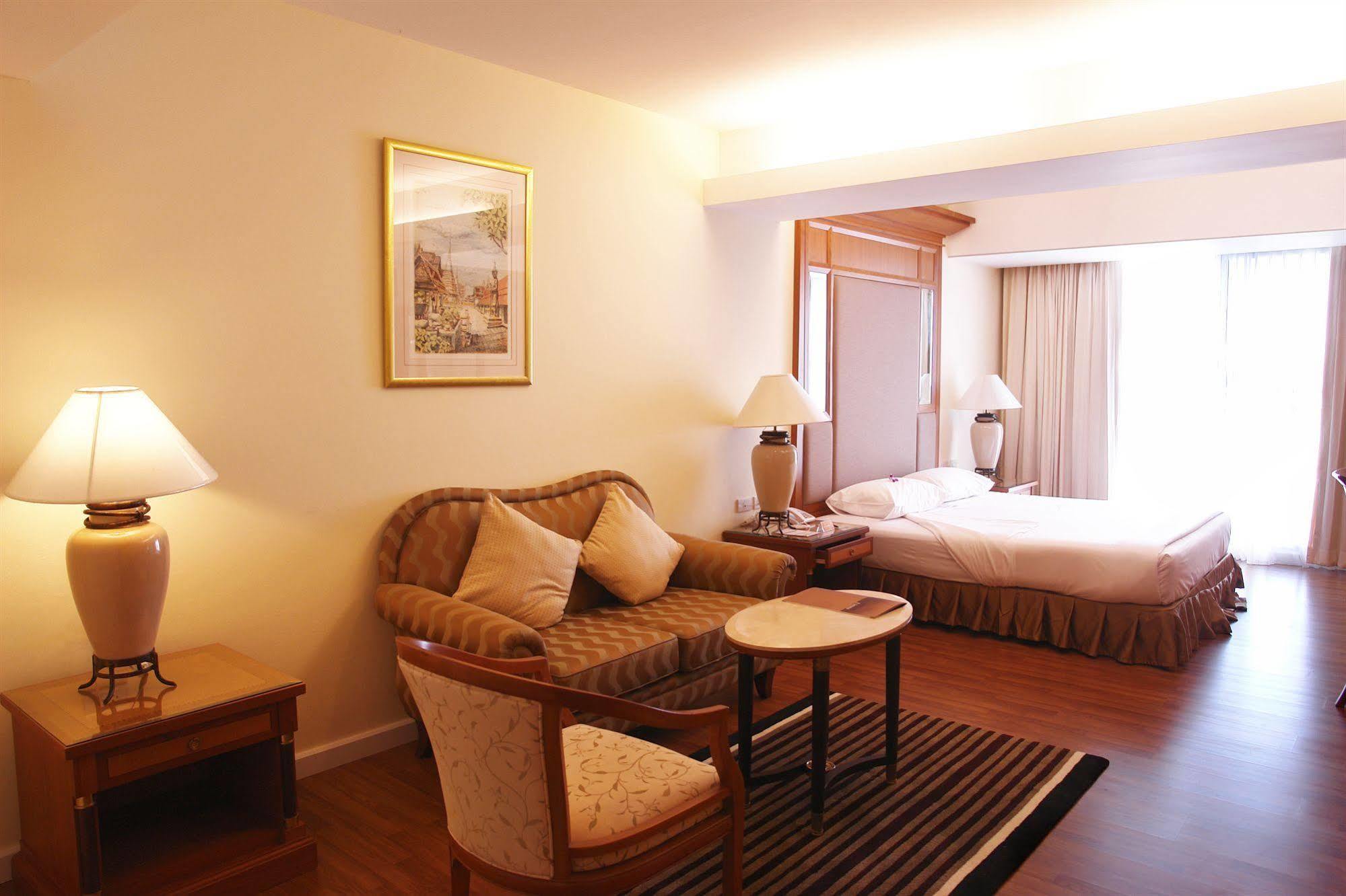 Kameo Grand Hotel & Serviced Apartment, Rayong Ngoại thất bức ảnh