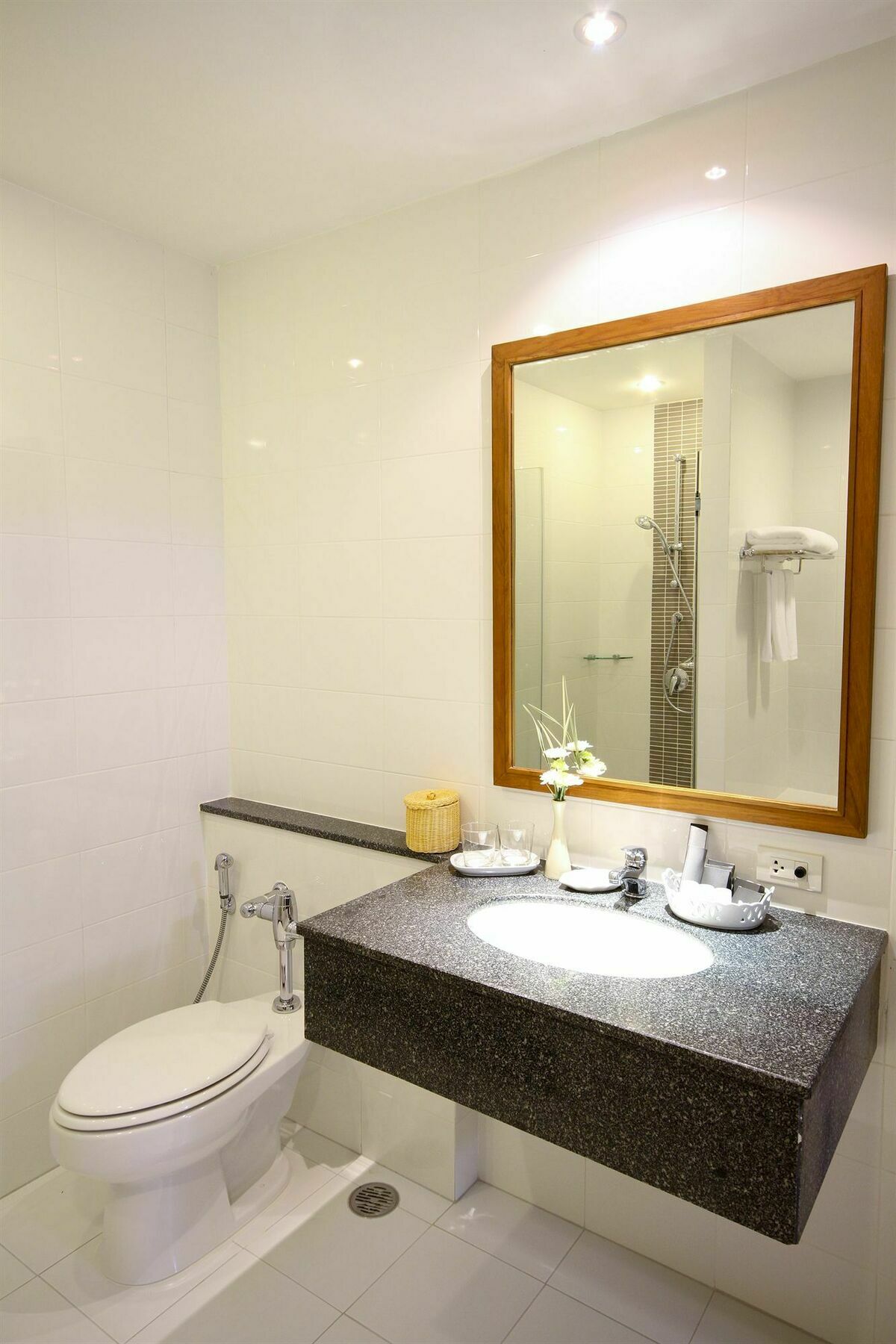 Kameo Grand Hotel & Serviced Apartment, Rayong Ngoại thất bức ảnh