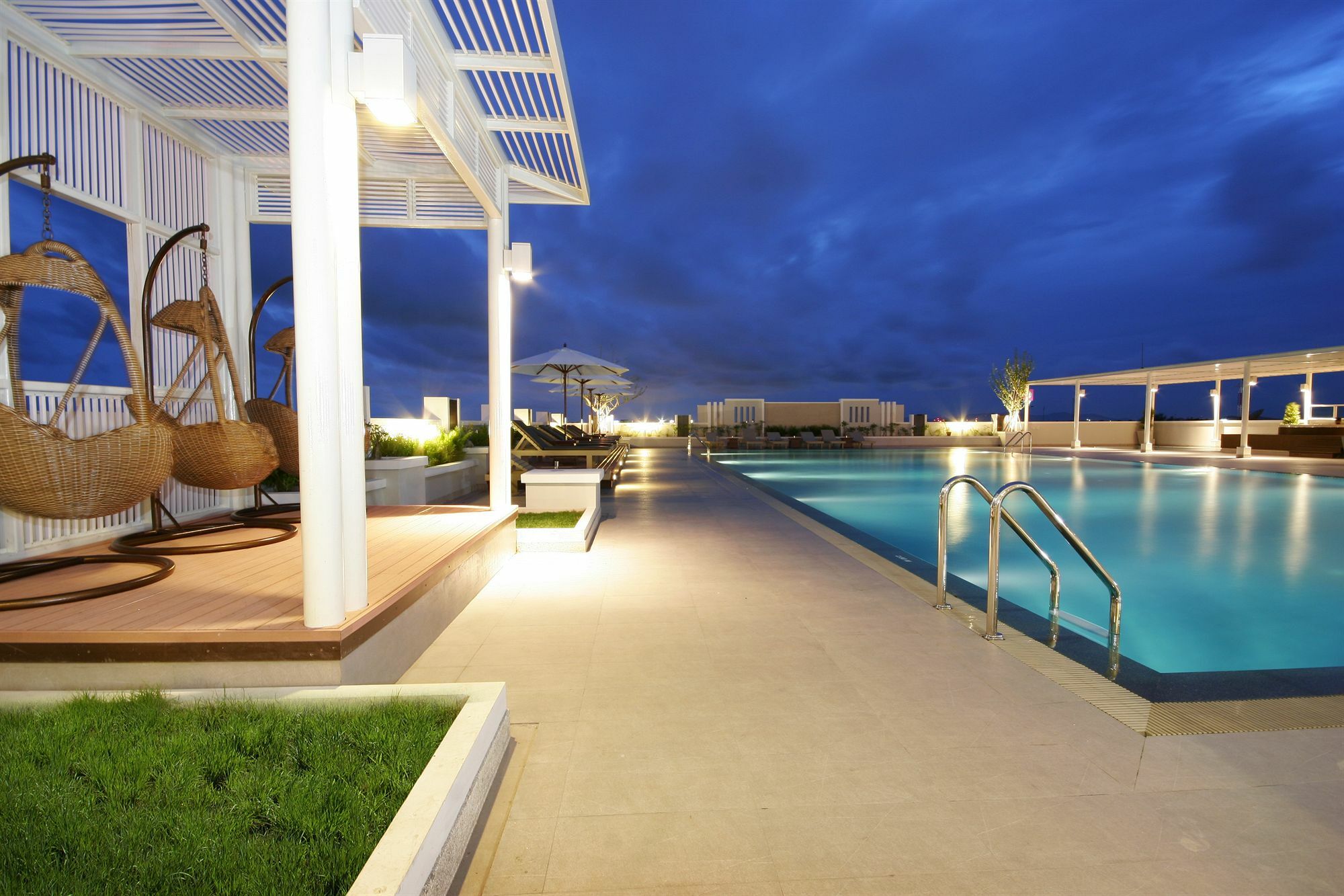 Kameo Grand Hotel & Serviced Apartment, Rayong Ngoại thất bức ảnh